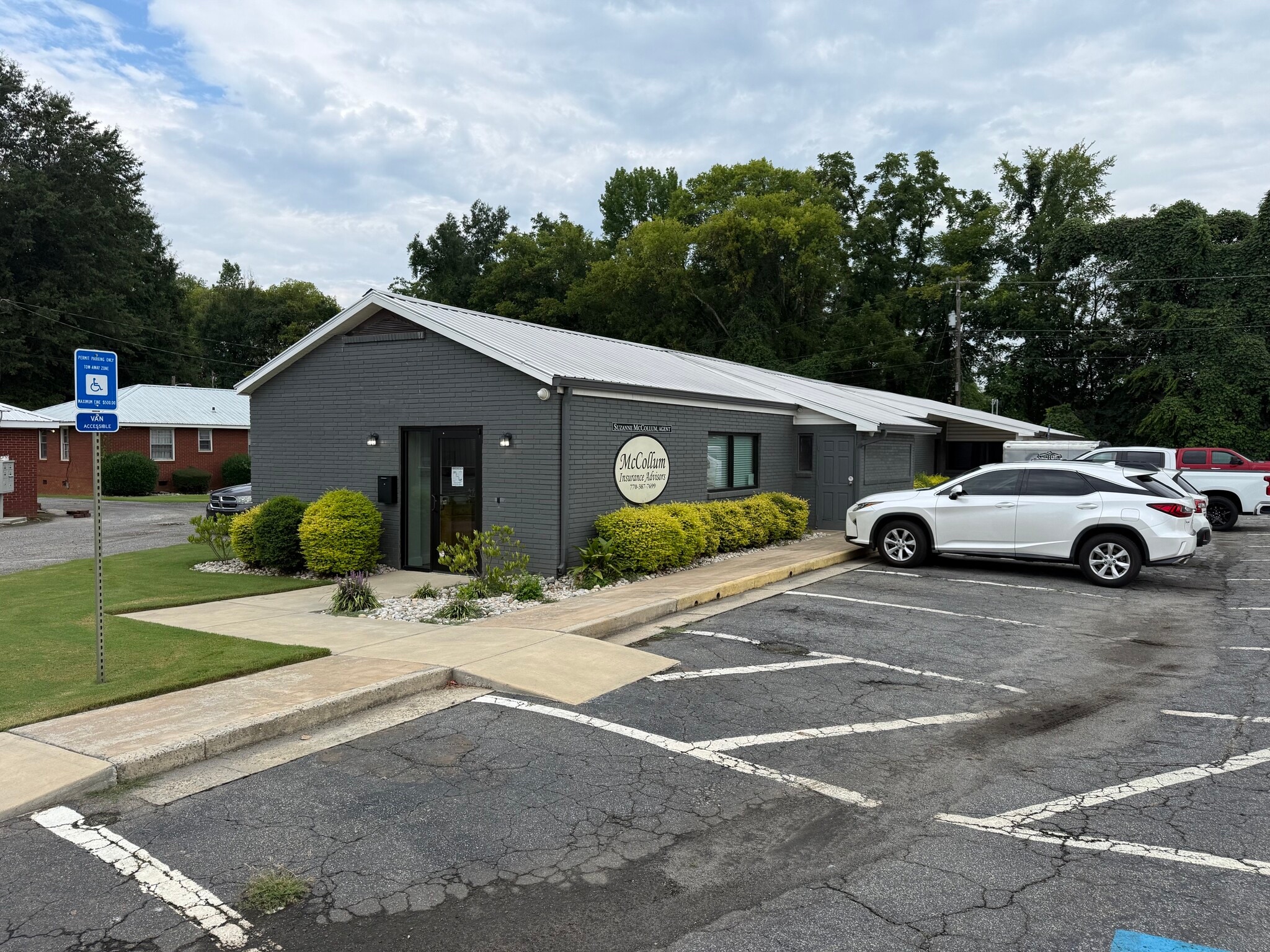924 N Tennessee St, Cartersville, GA for lease Interior Photo- Image 1 of 12