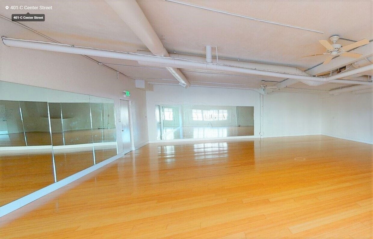 401 Center St, Healdsburg, CA for lease Interior Photo- Image 1 of 6