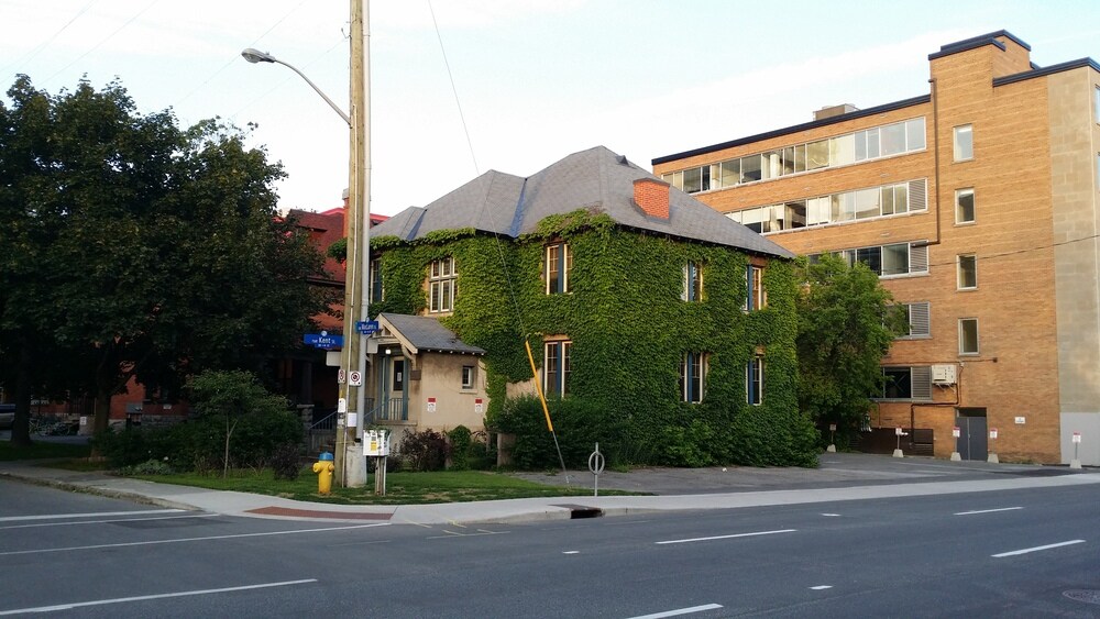 444 Maclaren St, Ottawa, ON for sale Primary Photo- Image 1 of 1
