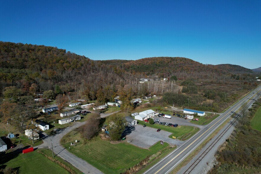 130 Elderberry Ln, Julian, PA à vendre - Photo du bâtiment - Image 3 de 30