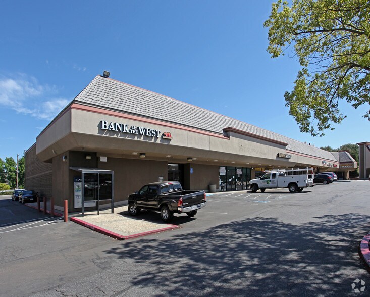 13384 Lincoln Way, Auburn, CA for lease - Primary Photo - Image 2 of 5