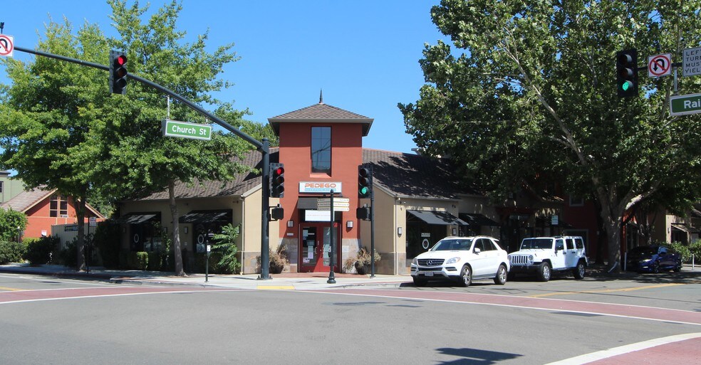 294-298 Railroad Ave, Danville, CA à louer - Photo du bâtiment - Image 2 de 5