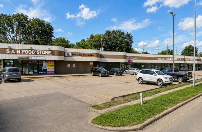 More details for 5815-5865 W Gulf Bank Rd, Houston, TX - Office/Retail for Lease