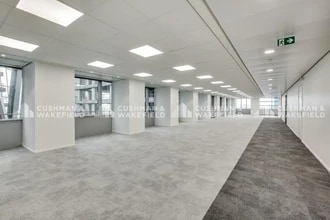 17 Place Des Reflets, Courbevoie for lease Interior Photo- Image 1 of 3