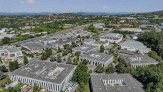 Plus de détails pour Local d'activités à louer