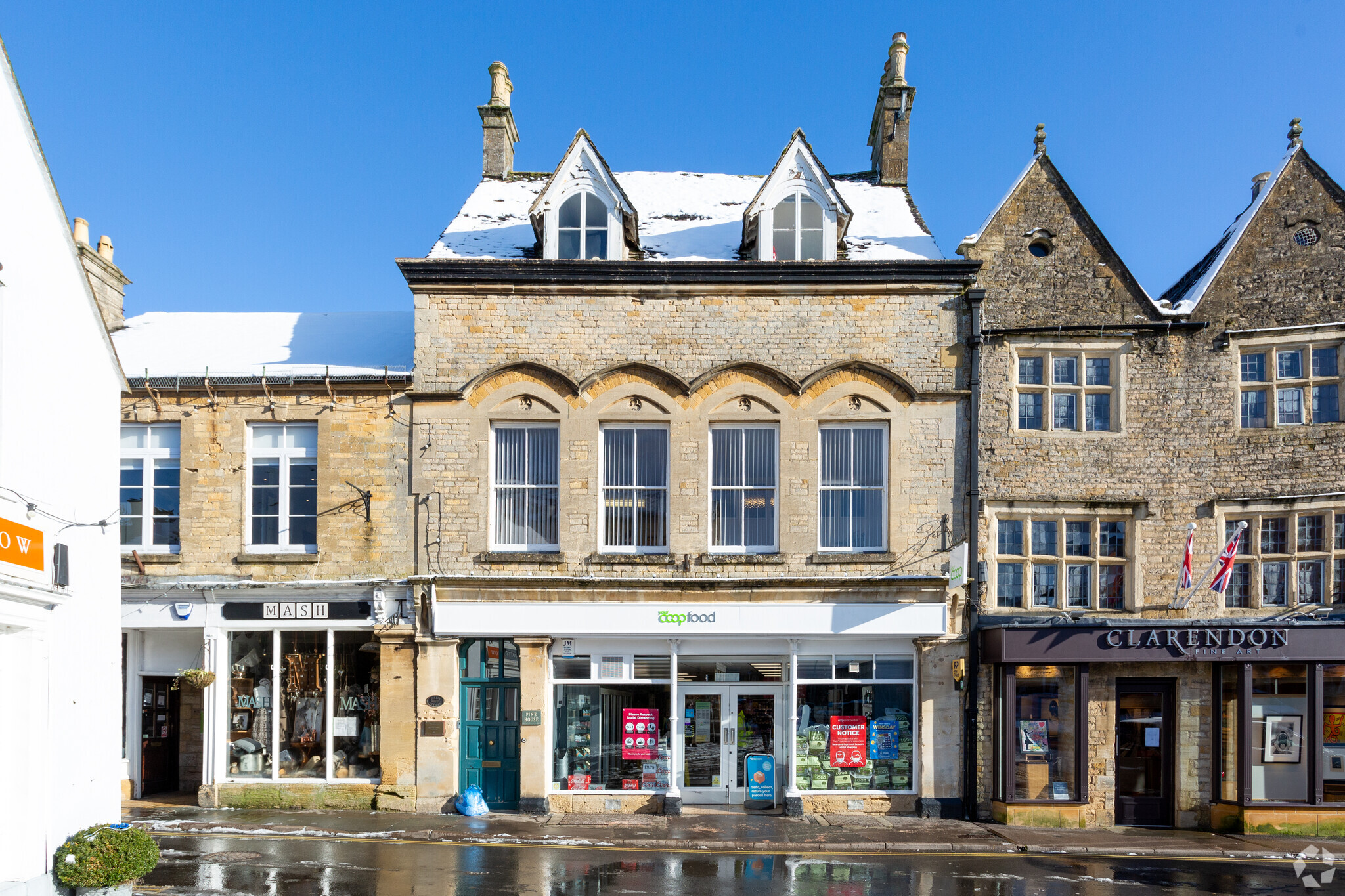 The Square, Stow On The Wold à louer Photo principale- Image 1 de 3