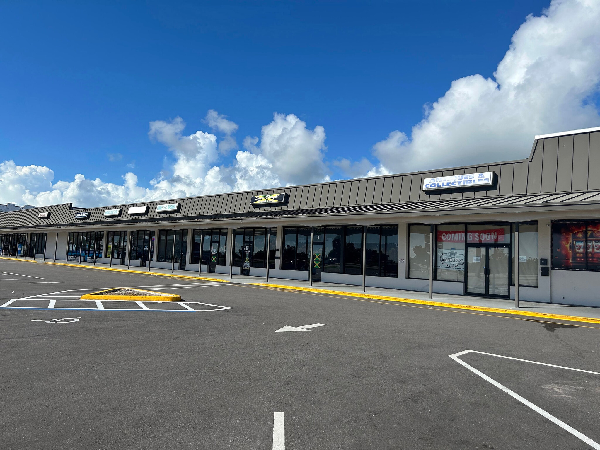 4500 NE Dixie Hwy, Palm Bay, FL for lease Primary Photo- Image 1 of 16