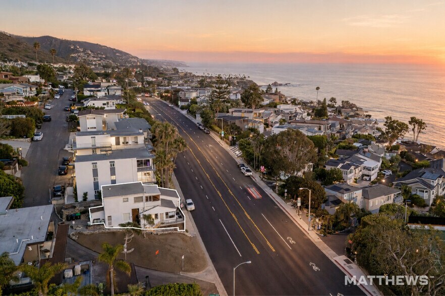 2600 S Coast Hwy, Laguna Beach, CA à vendre - Photo du bâtiment - Image 2 de 15