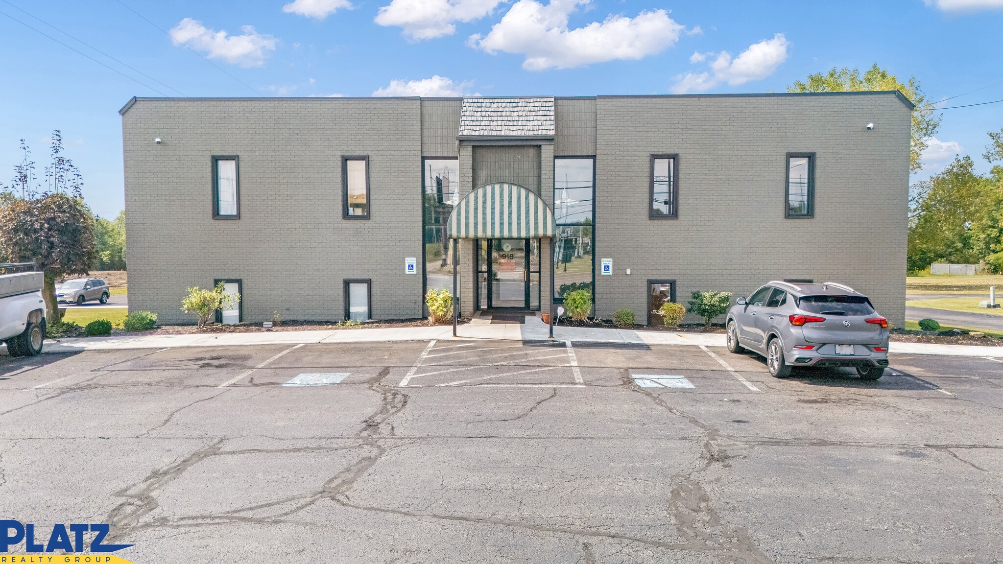 918 Youngstown Warren Rd, Niles, OH for lease Building Photo- Image 1 of 10