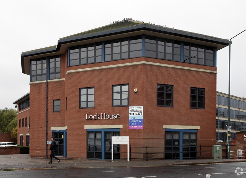 2 Castle Meadow Rd, Nottingham à louer - Photo du bâtiment - Image 2 de 7