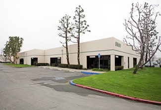 Plus de détails pour 8531 Wellsford Rd, Santa Fe Springs, CA - Bureau à louer