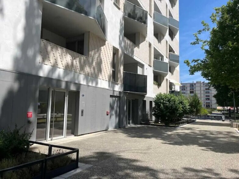 4 Rue Luce Boyals, Toulouse à louer - Photo du bâtiment - Image 3 de 3
