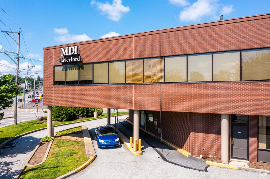 500 E Township Line Rd, Havertown, PA à louer - Photo du bâtiment - Image 2 de 5