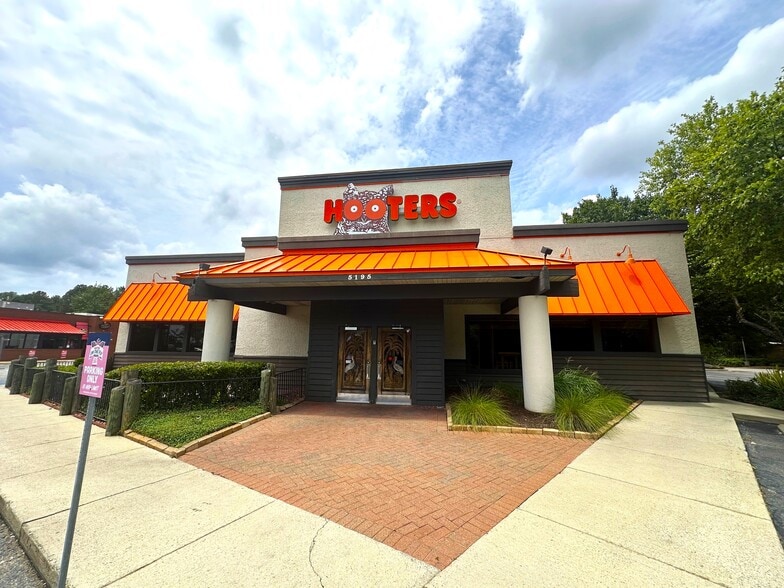 5195 Fernandina Rd, Harbison, SC à vendre - Photo du bâtiment - Image 3 de 39