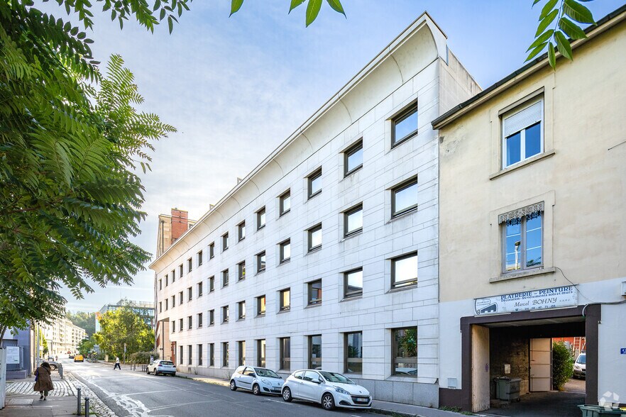 5 Rue Gorge De Loup, Lyon à louer - Photo du bâtiment - Image 3 de 19