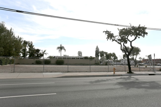 More details for Imperial Hwy & Edwards Rd, La Mirada, CA - Land for Lease