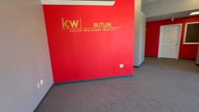 120-180 Point Plz, Butler, PA à louer - Vidéo sur l’inscription commerciale 