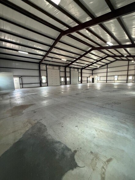 30307 Ranch Road 12, Dripping Springs, TX à louer - Photo du bâtiment - Image 3 de 8