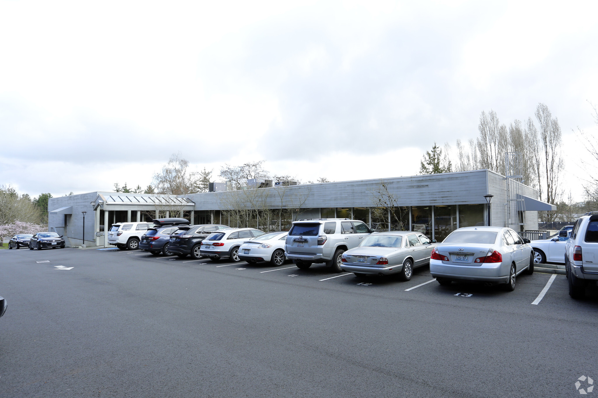 9311 SE 36th St, Mercer Island, WA for lease Building Photo- Image 1 of 16