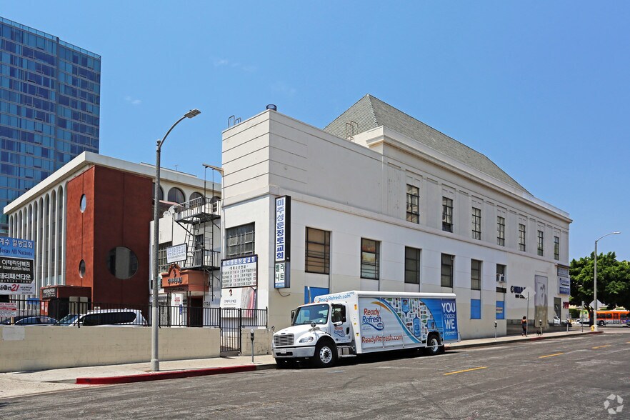 3100 Wilshire Blvd, Los Angeles, CA à vendre - Photo du bâtiment - Image 2 de 13