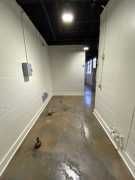 480 Old Canton Rd, Ball Ground, GA for lease - Interior Photo - Image 3 of 7