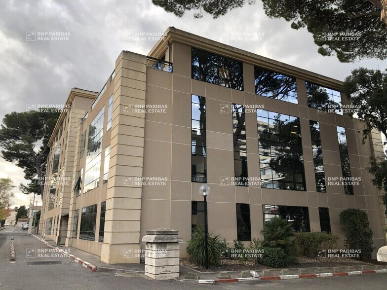 Bureau dans Marseille à louer - Photo du bâtiment - Image 2 de 6