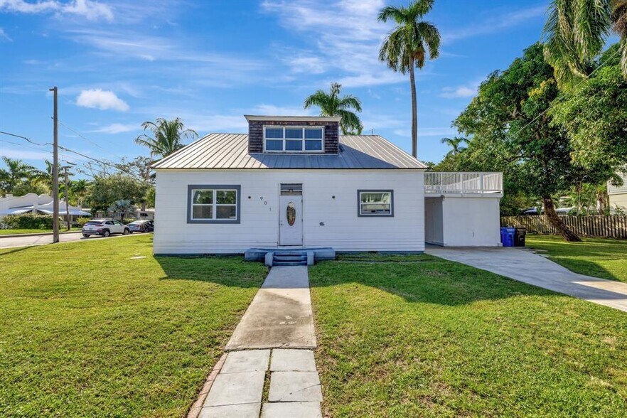 901 W Las Olas Blvd, Fort Lauderdale, FL à vendre - Photo du bâtiment - Image 3 de 38