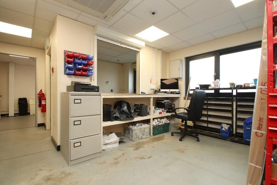 Haine Rd, Ramsgate for lease - Interior Photo - Image 3 of 22