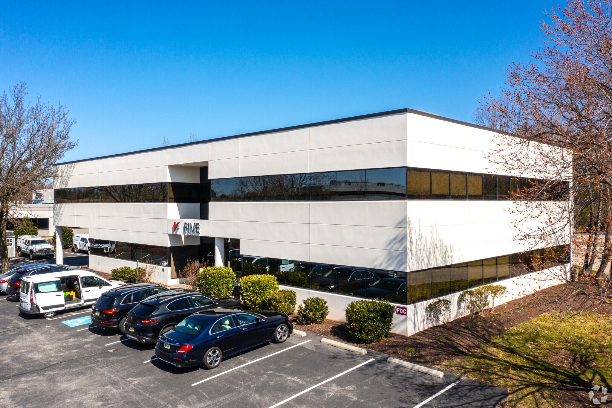 512 Township Line Rd, Blue Bell, PA for lease Building Photo- Image 1 of 37