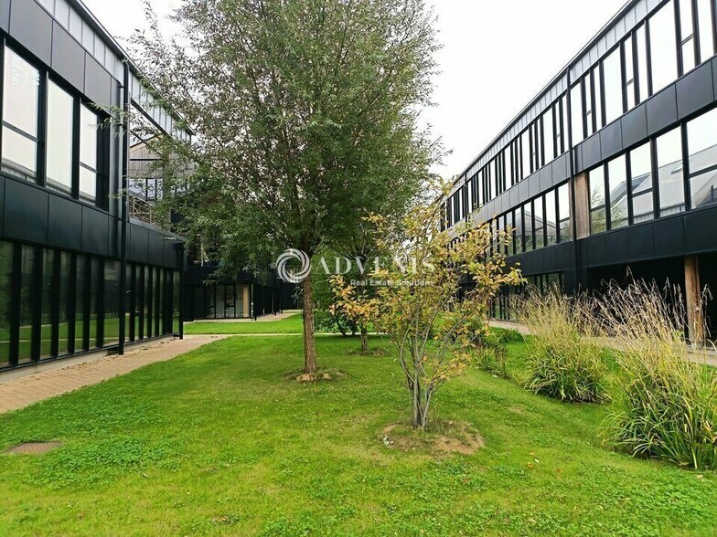 Bureau dans VILLENEUVE-D'ASCQ à louer - Photo du bâtiment - Image 3 de 10