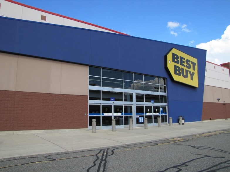 62 State RT 23, Riverdale, NJ for lease - Building Photo - Image 3 of 6