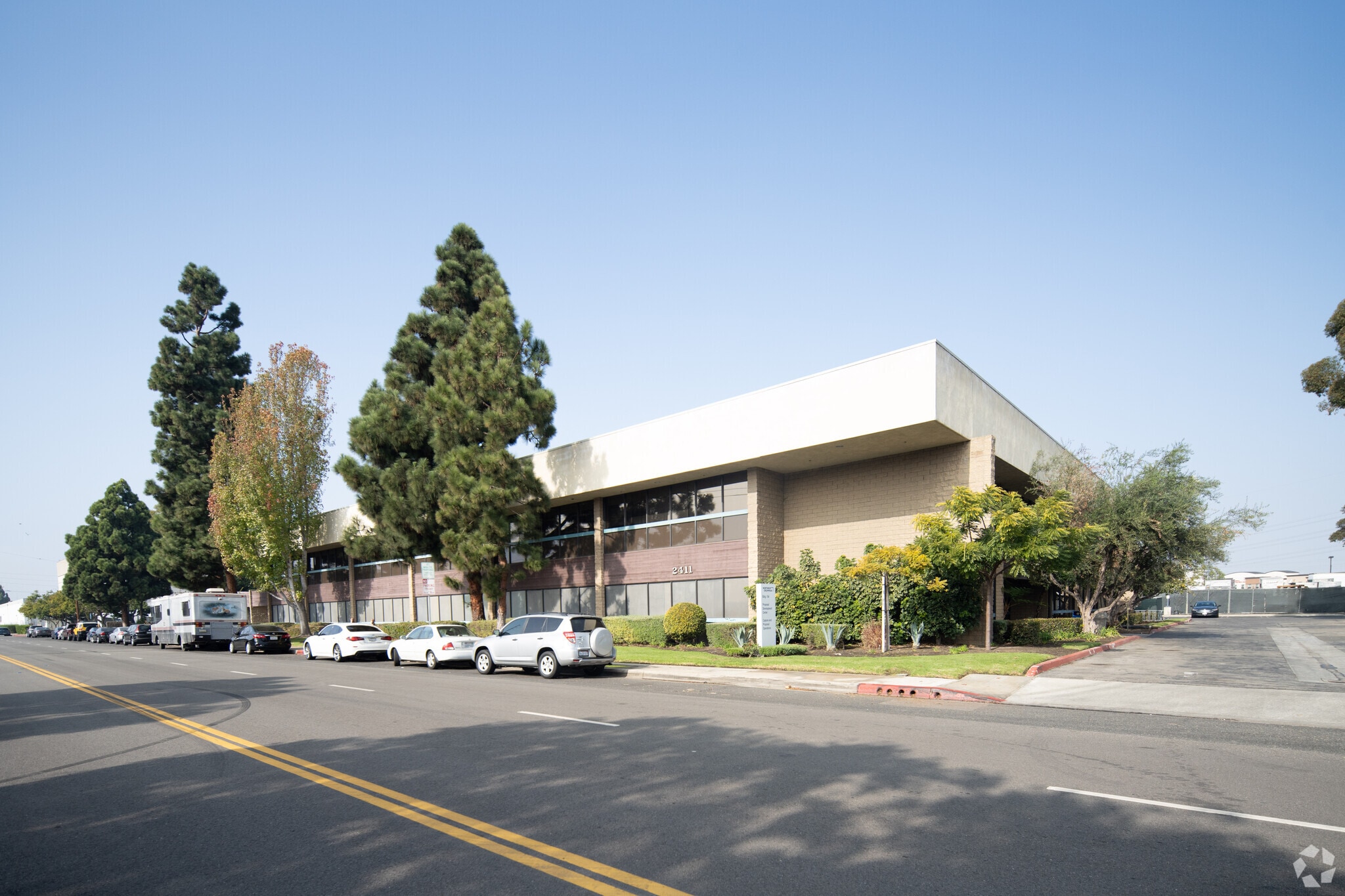 2411 Santa Fe Ave, Redondo Beach, CA for lease Building Photo- Image 1 of 5