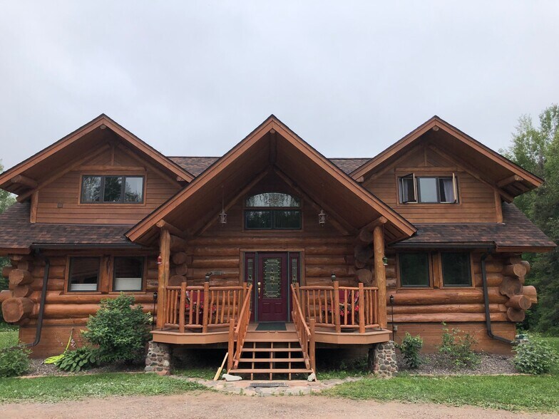 465 Westover Rd, Two Harbors, MN à vendre - Photo du bâtiment - Image 2 de 53