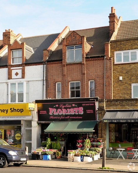 323 Brockley Rd, London for lease - Primary Photo - Image 1 of 2