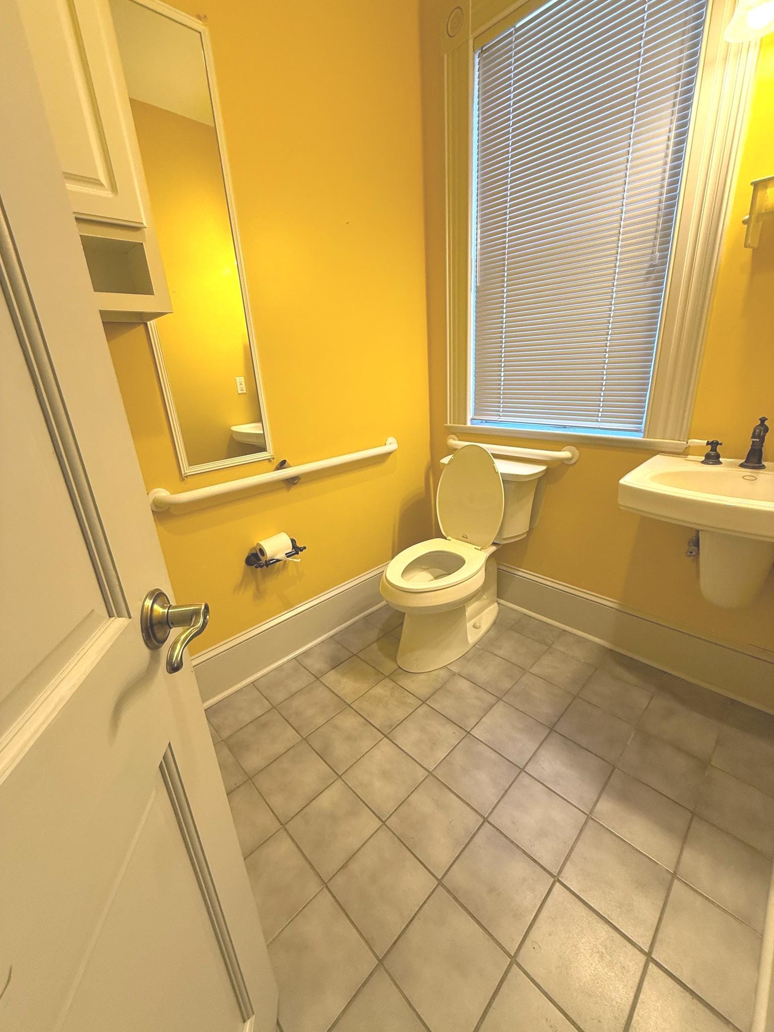 106 Saint Marys Ave, La Plata, MD à louer Photo intérieure- Image 1 de 12