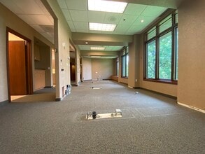 4640 Nicols Rd, Eagan, MN à vendre Photo intérieure- Image 1 de 15