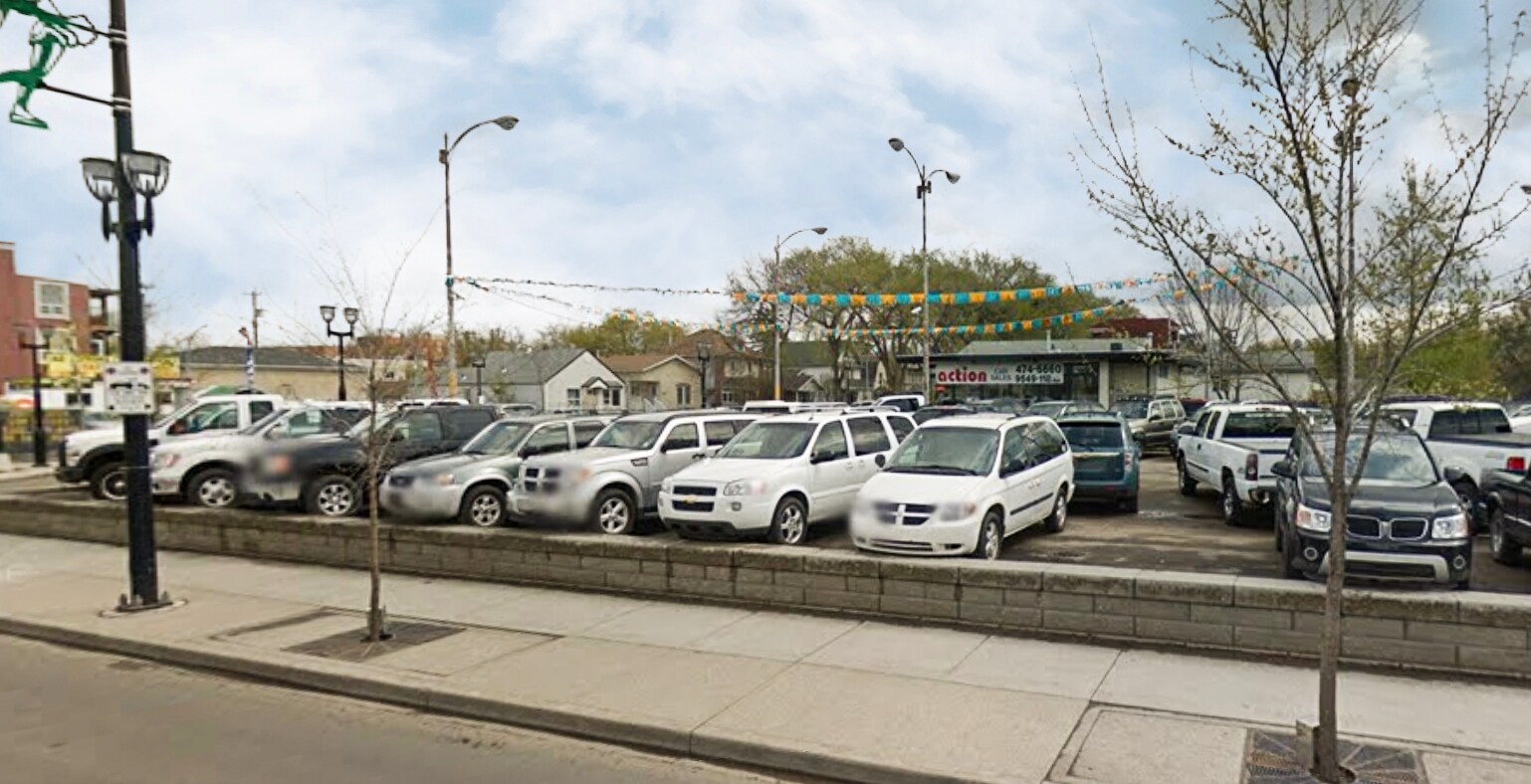 9549 118th Ave NW, Edmonton, AB à vendre Photo du bâtiment- Image 1 de 1