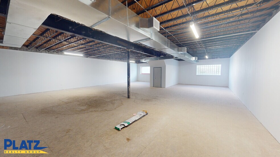 3143 Mahoning Ave, Youngstown, OH à vendre - Photo du bâtiment - Image 2 de 14