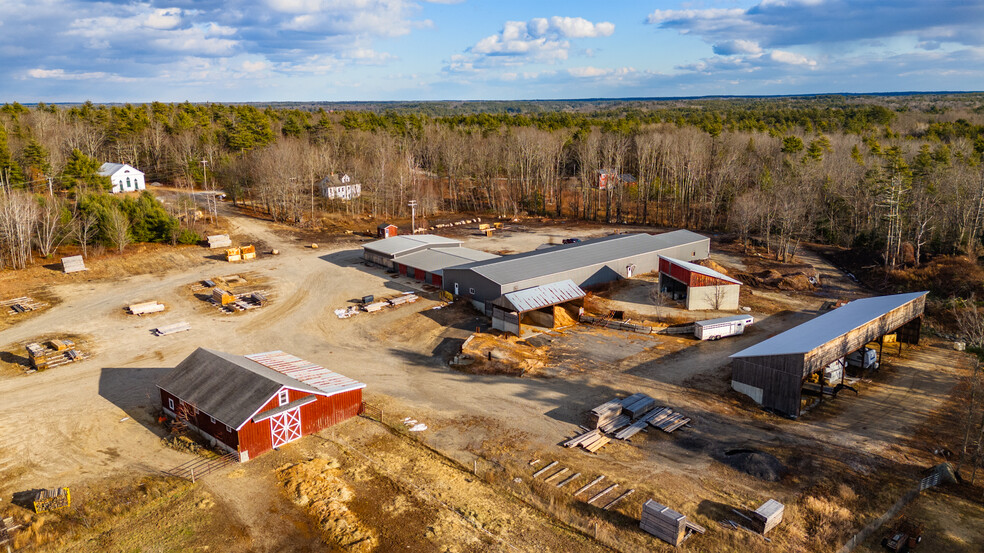 668 Hollis Rd, Hollis Center, ME à vendre - Photo principale - Image 1 de 70