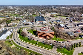 555 W Crosstown Pky, Kalamazoo, MI - Aerial  map view