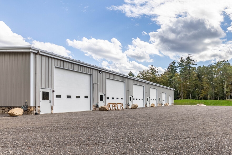 34 Route 125, Kingston, NH for lease - Building Photo - Image 2 of 16