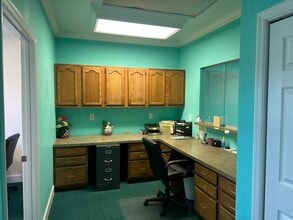 116 Glenleigh Ct, Knoxville, TN for lease Interior Photo- Image 1 of 5