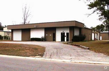 3216 Industry Dr, North Charleston, SC for lease - Building Photo - Image 2 of 6