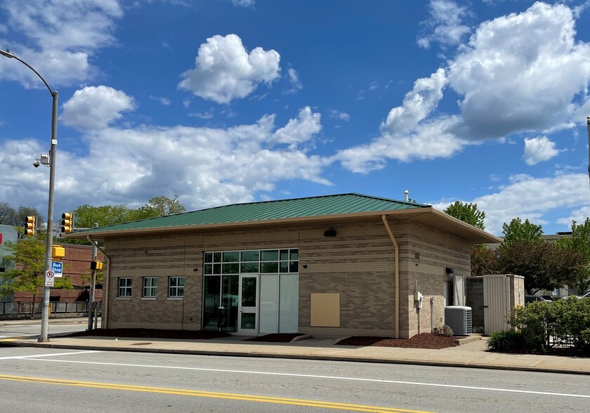 4764 Baum Blvd, Pittsburgh, PA for lease - Building Photo - Image 1 of 6