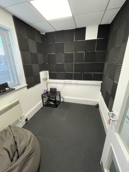 St. James Rd, Brackley for sale - Building Photo - Image 3 of 4