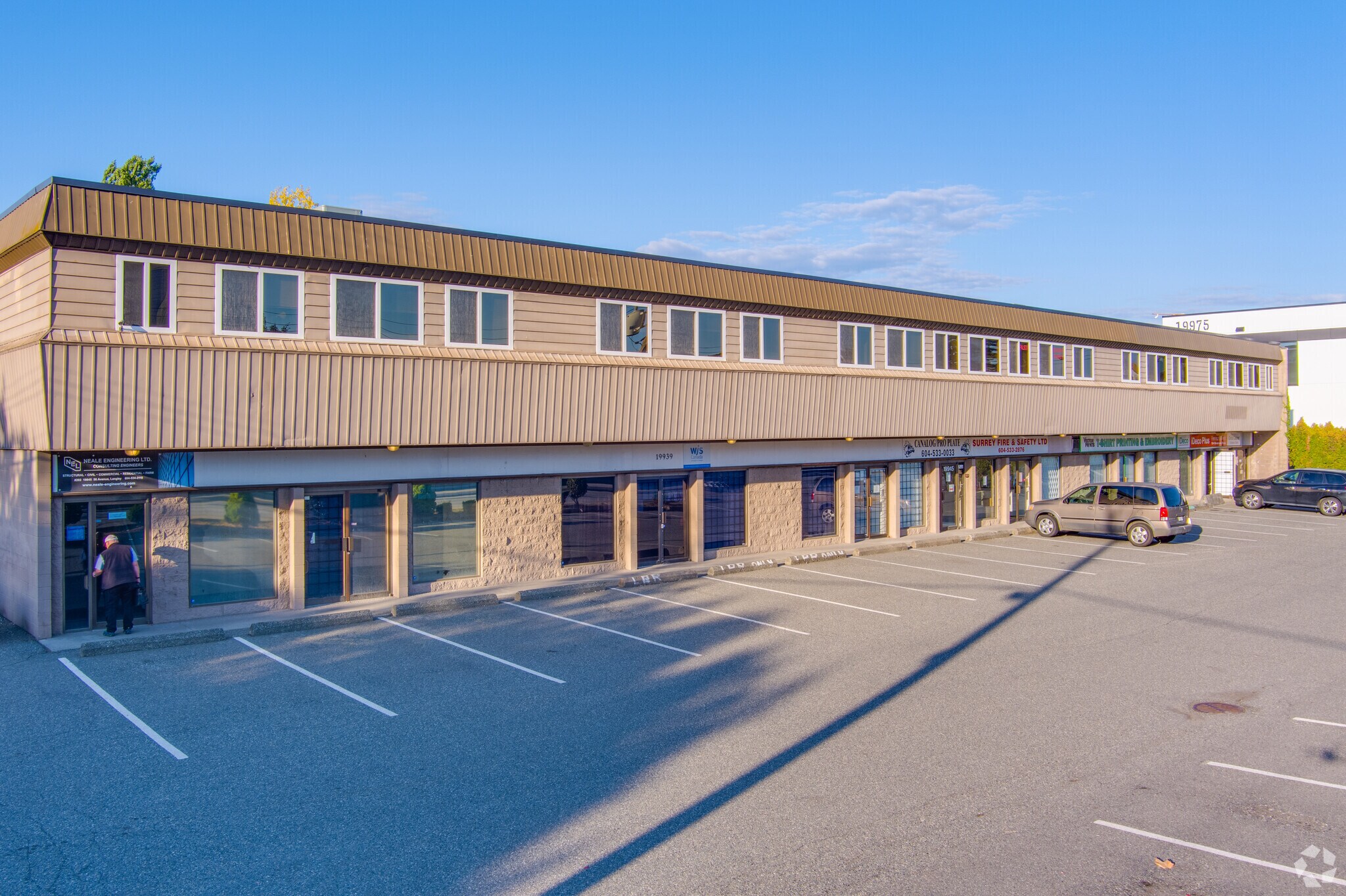 19945-19951 56 Av, Langley, BC à vendre Photo du bâtiment- Image 1 de 1