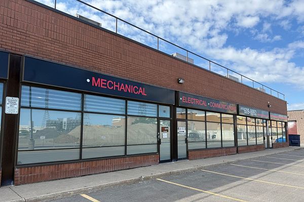 2721 Markham Rd, Toronto, ON for lease - Building Photo - Image 2 of 33