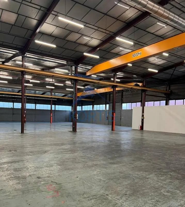 Flex in Vaulx-en-Velin for lease Building Photo- Image 1 of 8