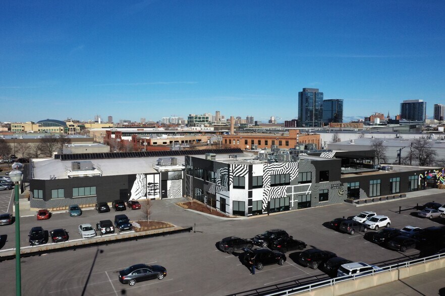 1200 N Branch St, Chicago, IL à louer - Photo du bâtiment - Image 3 de 7