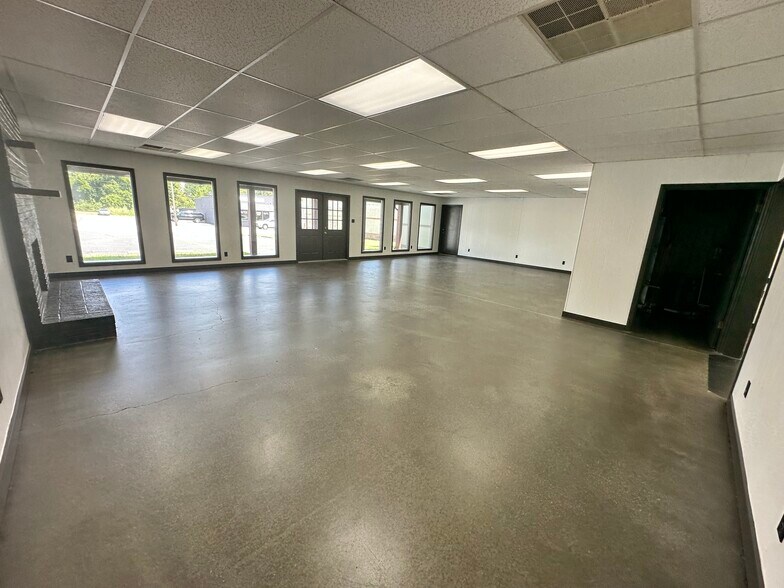 832 Main St, Kannapolis, NC à louer - Photo du bâtiment - Image 1 de 11